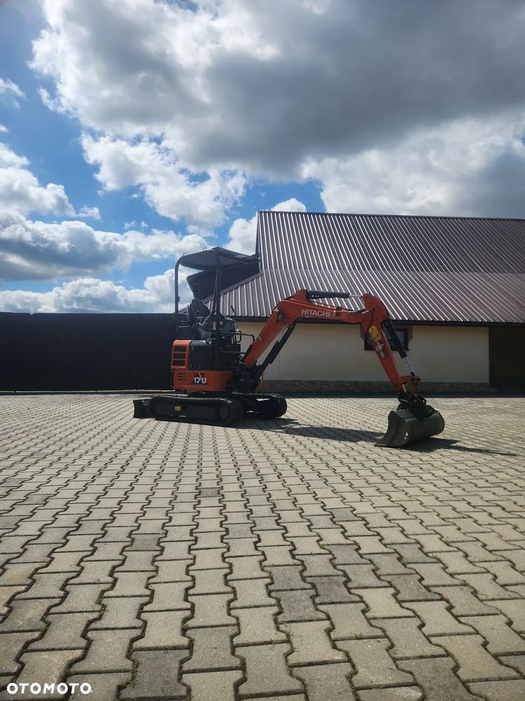 Hitachi ZX17U-6 - 1