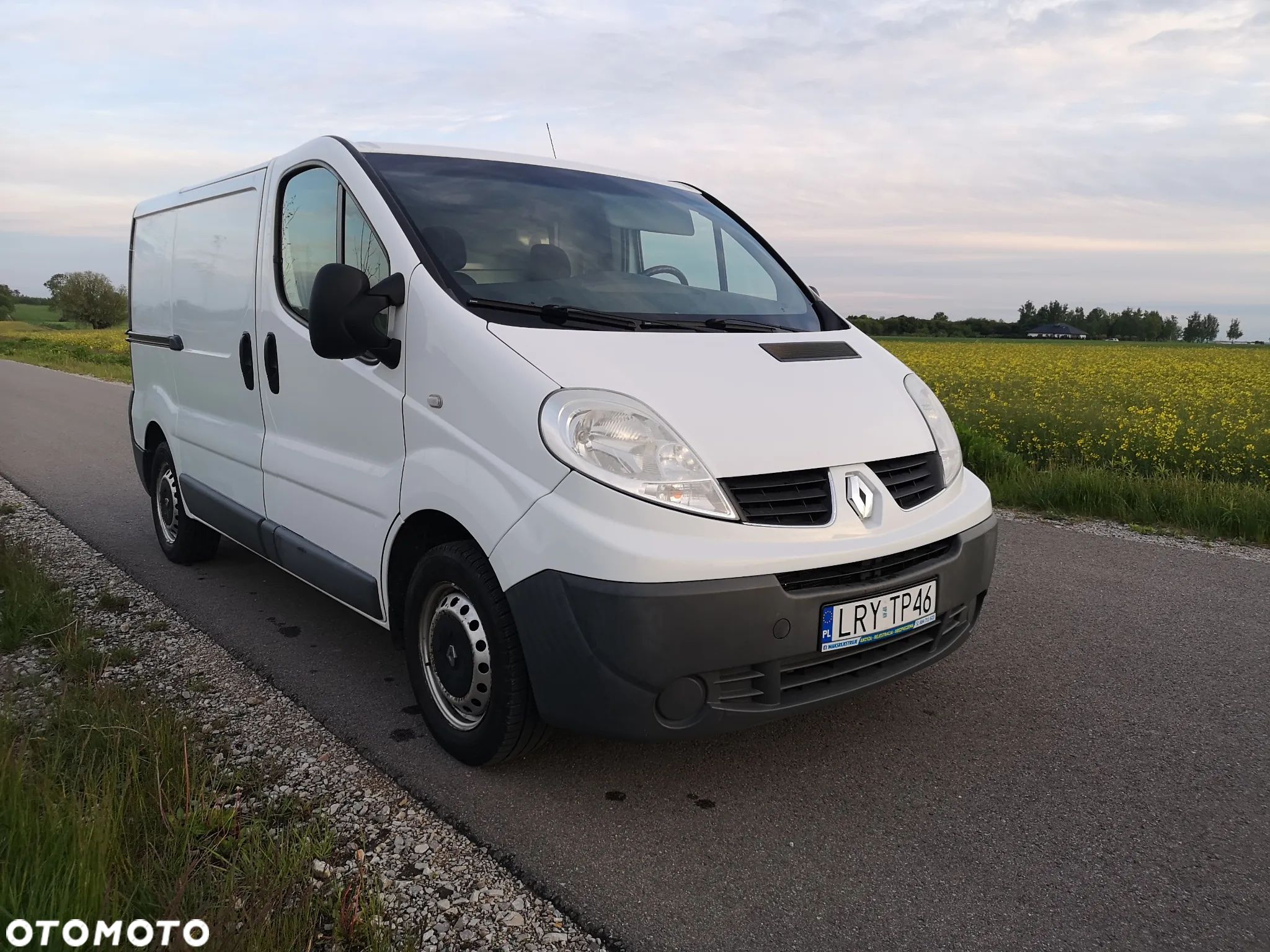 Renault TRAFIC - 1