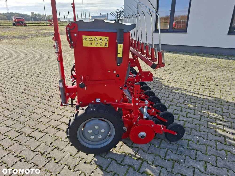 Unia Siewnik do zboża i rzepaku Poznaniak 500/3D dostępny od ręki - 6