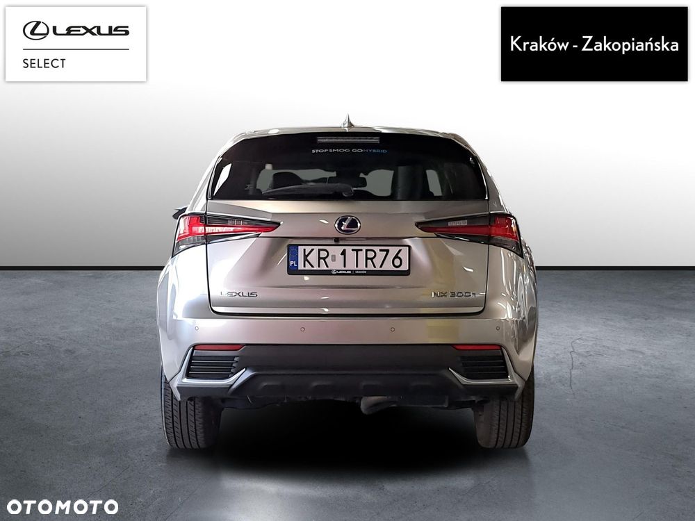 Lexus NX 300h F Impression AWD - 9