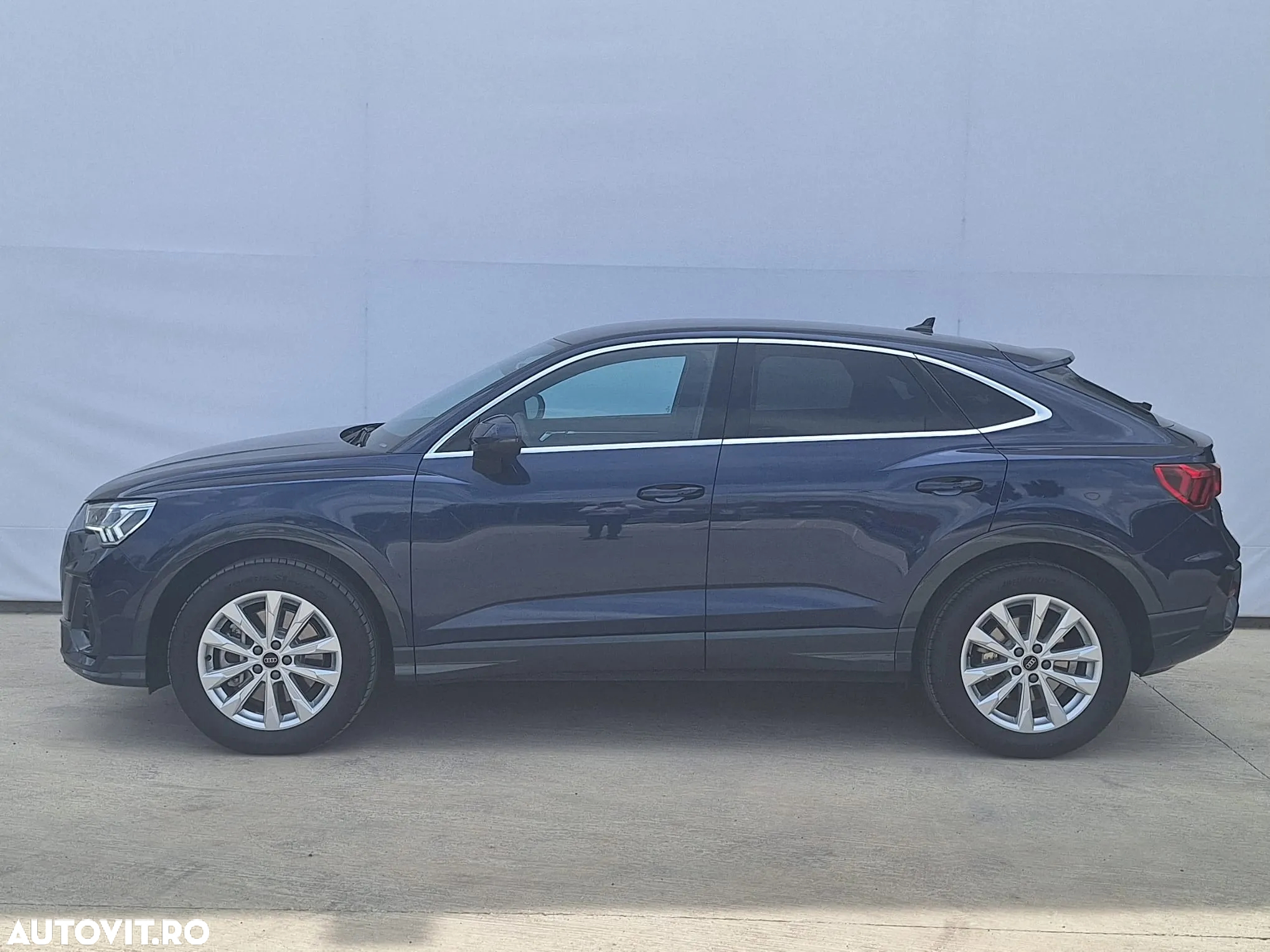 Audi Q3 2.0 40 TFSI S tronic quattro Basic - 2