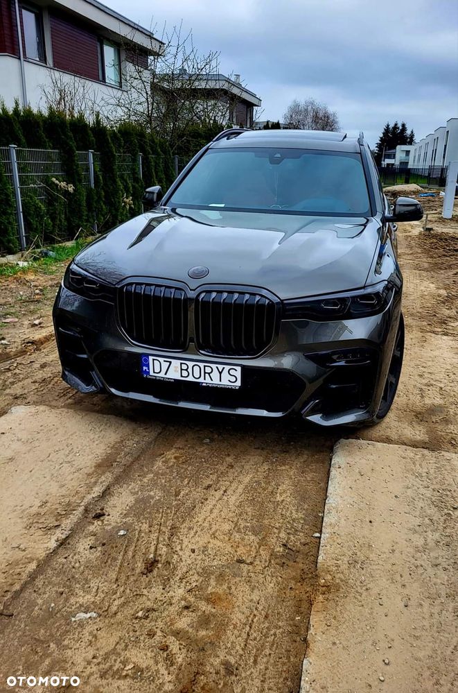 BMW X7