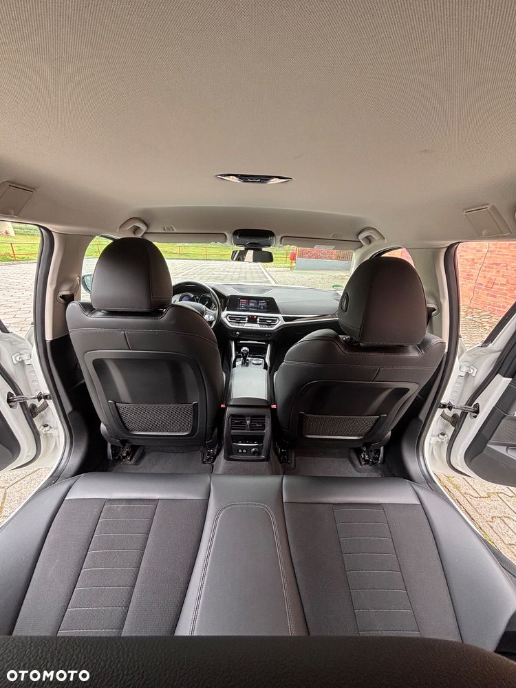 BMW Seria 3 - 18