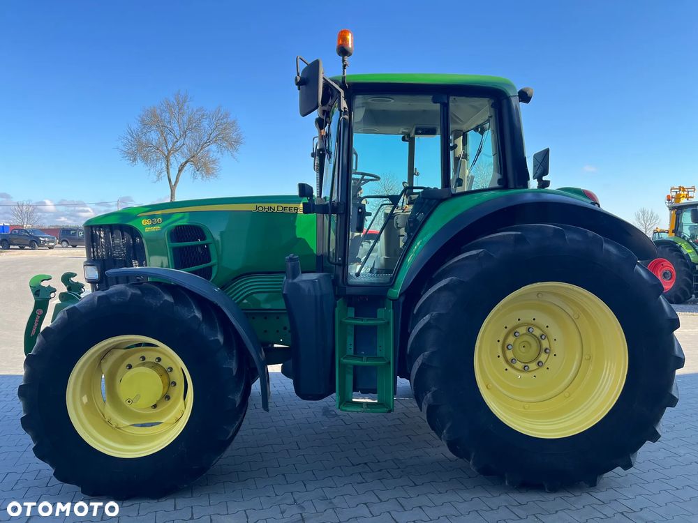 John Deere 6930 - 7