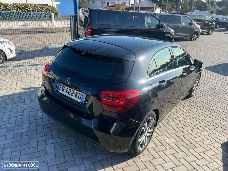 Mercedes-Benz A 180 CDI (BlueEFFICIENCY) - 4