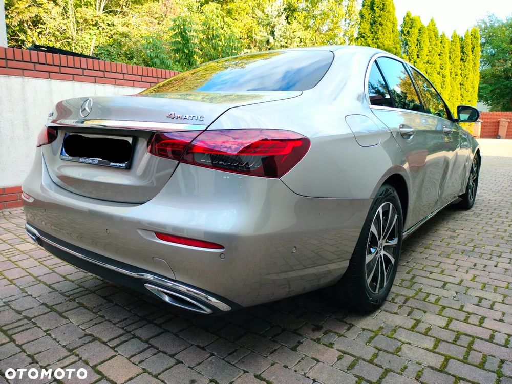 Mercedes-Benz Klasa E 220 d 4-Matic Exclusive - 3