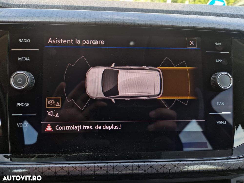 Volkswagen T-Cross - 18