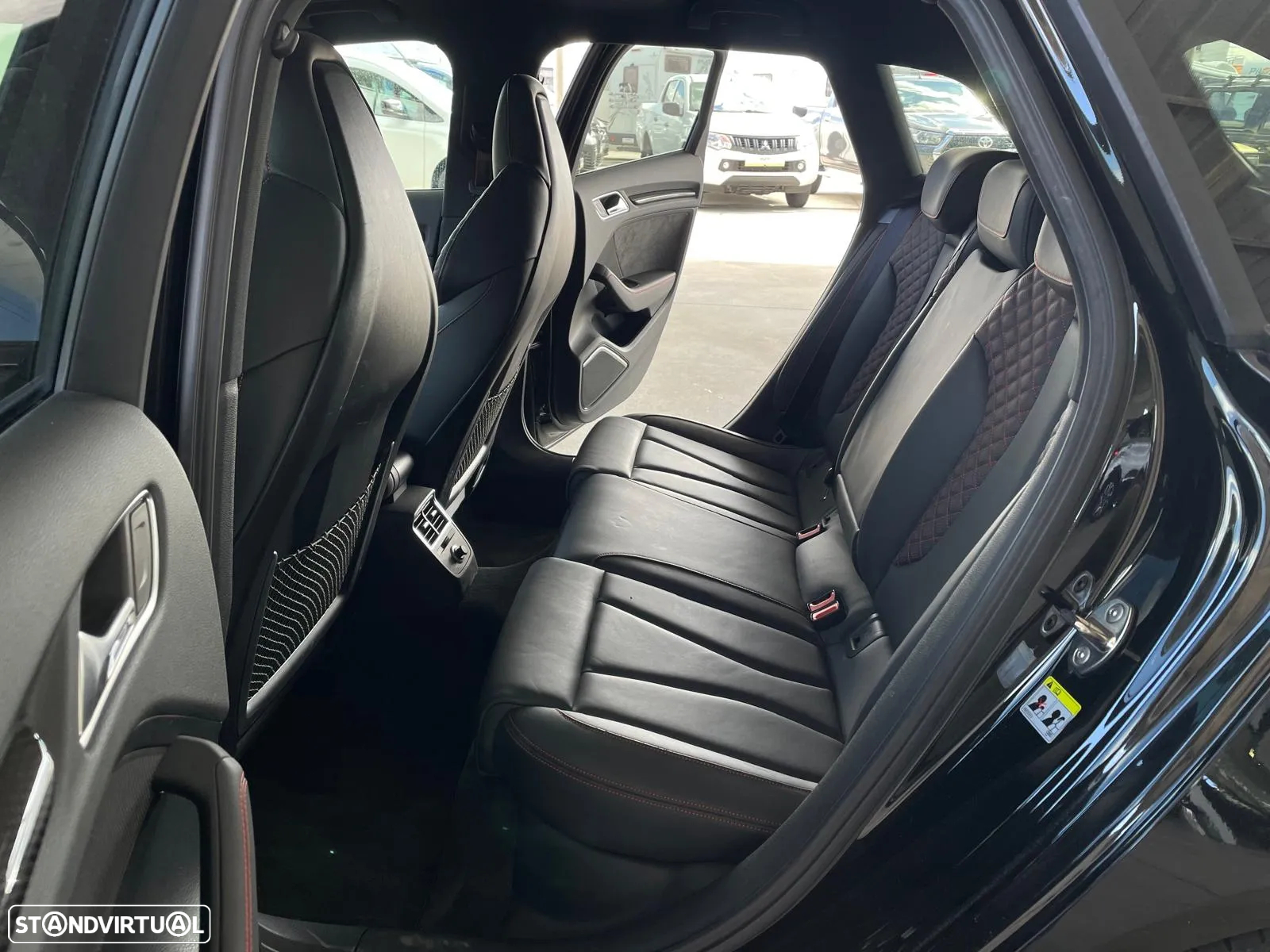 Audi RS3 Sportback 2.5 TFSI quattro S tronic - 39