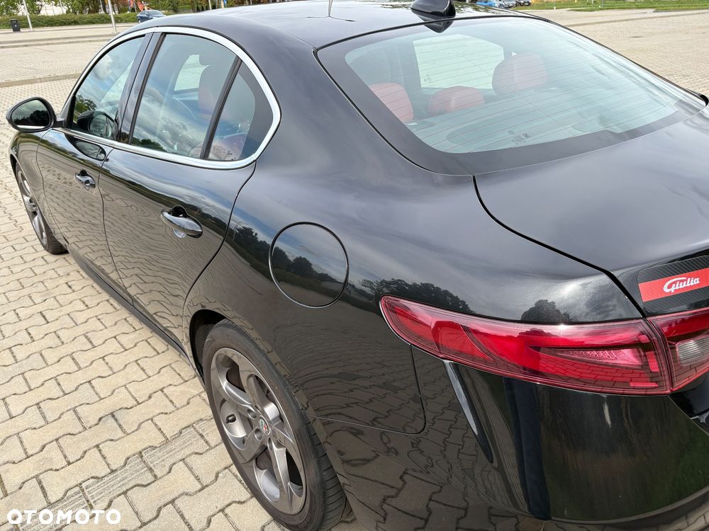 Alfa Romeo Giulia 2.2 D Turbo Super - 9