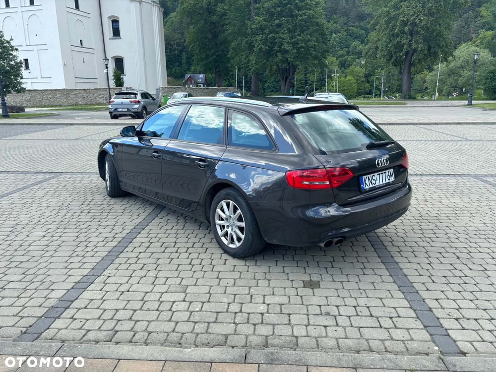 Audi A4 Avant - 8
