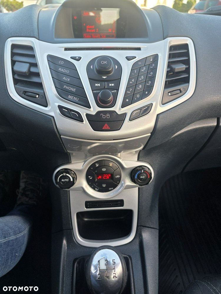 Ford Fiesta - 2