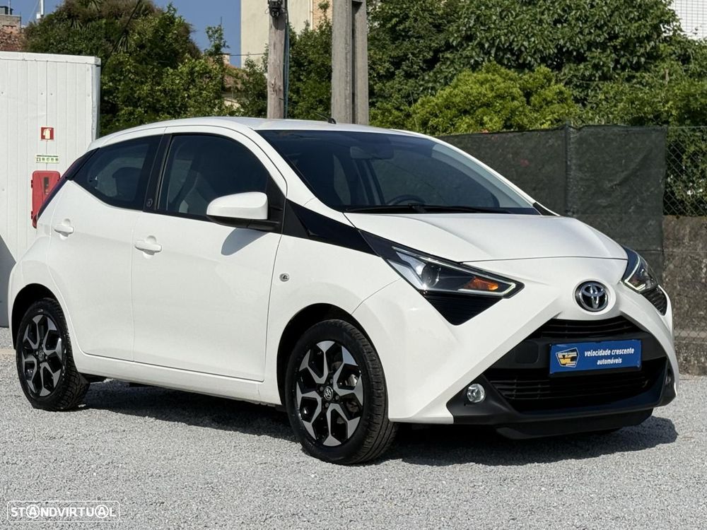 Toyota Aygo 1.0 X-Play+X-Touch - 1