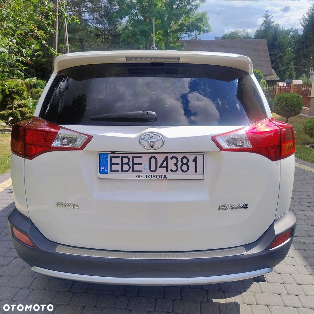 Toyota RAV4 - 8