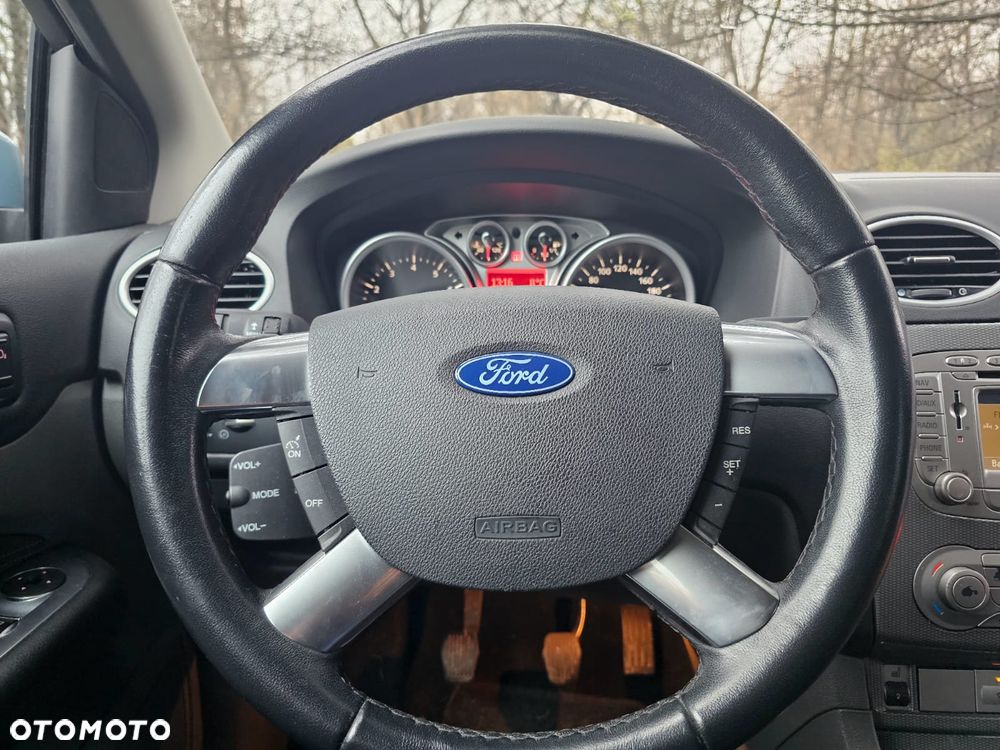 Ford Focus 1.6 16V Titanium - 33