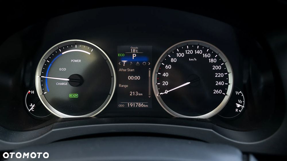Lexus IS 300h Elite EU6 - 11