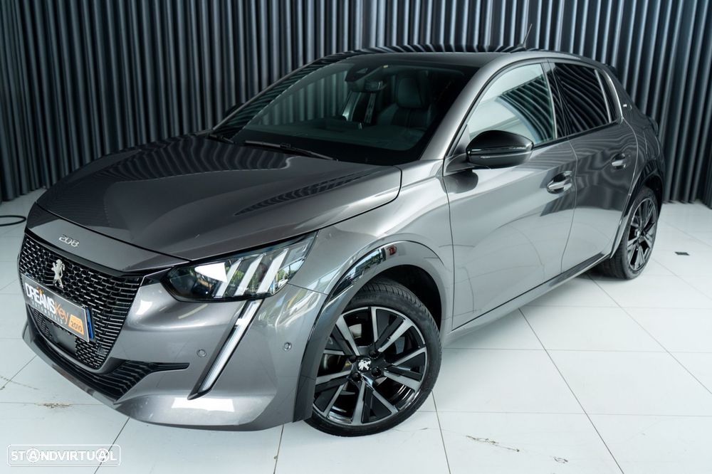 Peugeot 208 1.2 PureTech GT EAT8 - 8
