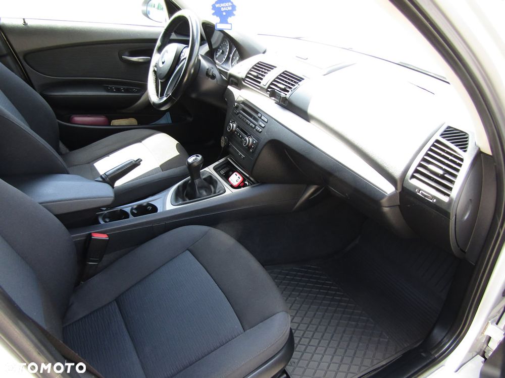 BMW Seria 1 118i - 19
