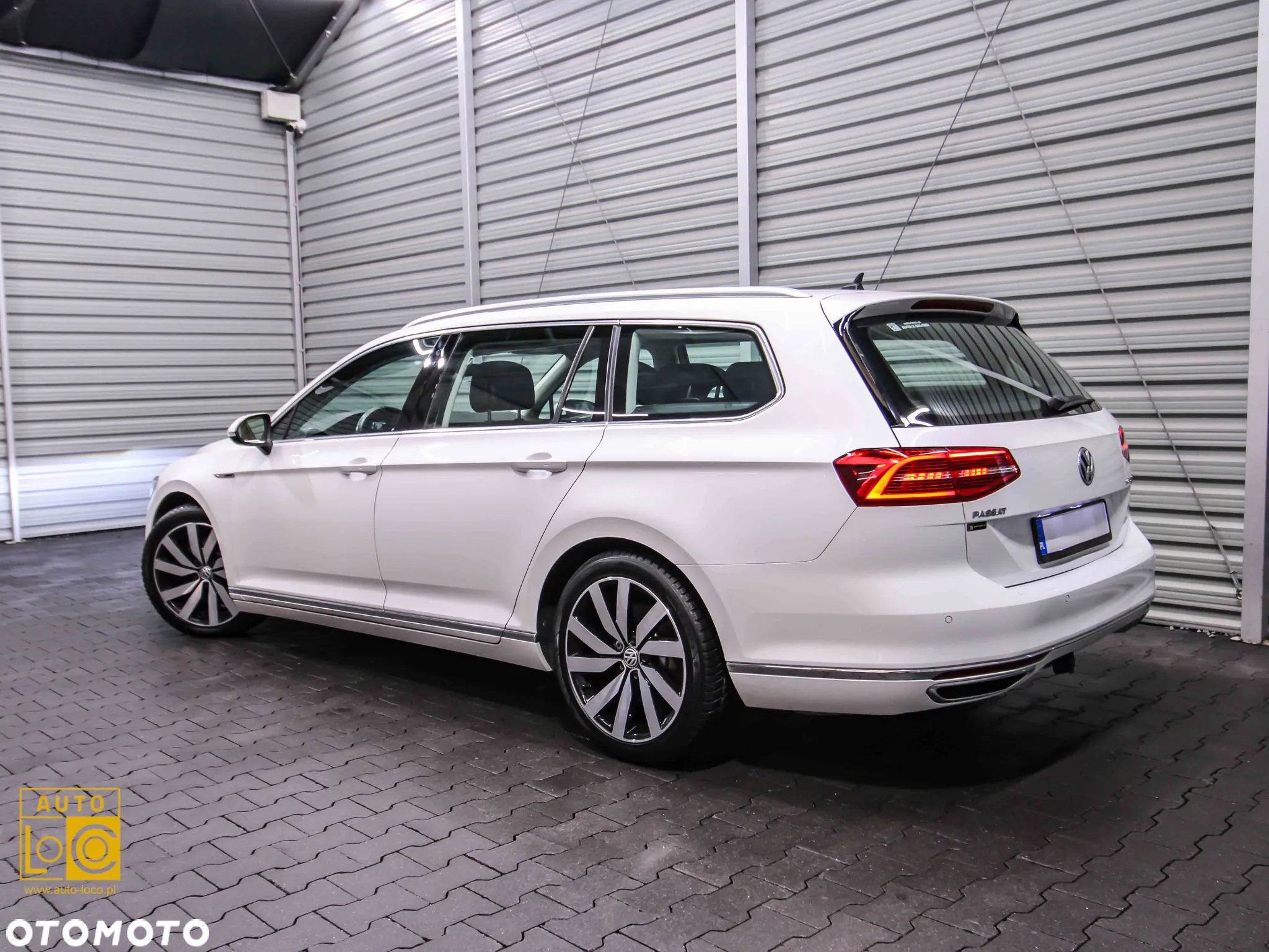 Volkswagen Passat 2.0 TDI Bi-Turbo BMT 4Mot Highline DSG - 4