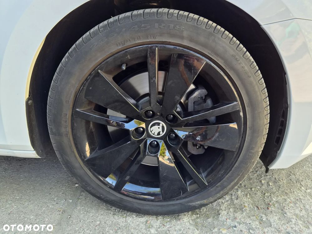 Skoda Superb 2.0 TSI 4x4 Sportline DSG - 12