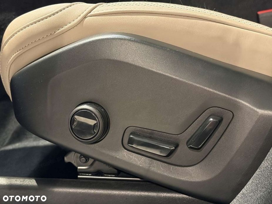 Volvo XC 90 B5 B AWD Plus Bright - 8
