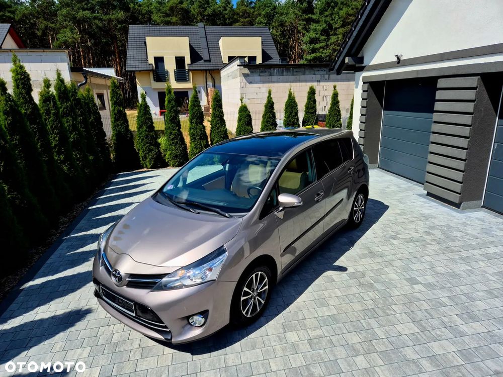 Toyota Verso 1.6 5-Sitzer Comfort - 9