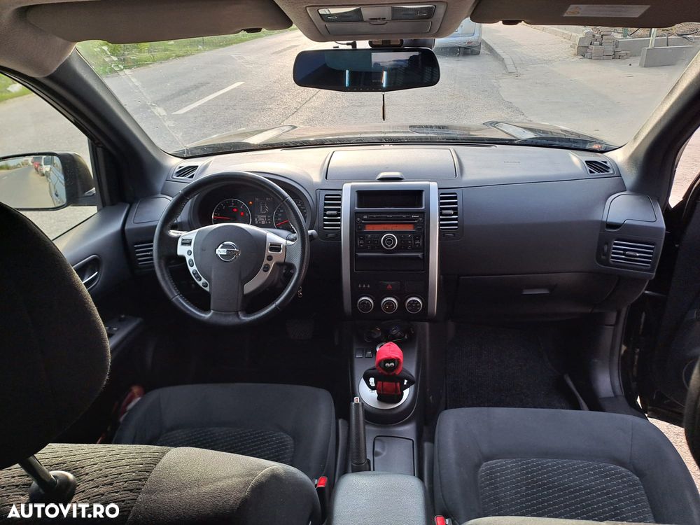 Nissan X-Trail 2.0 dCi DPF All Mode 4X4-i Elegance Aut - 8