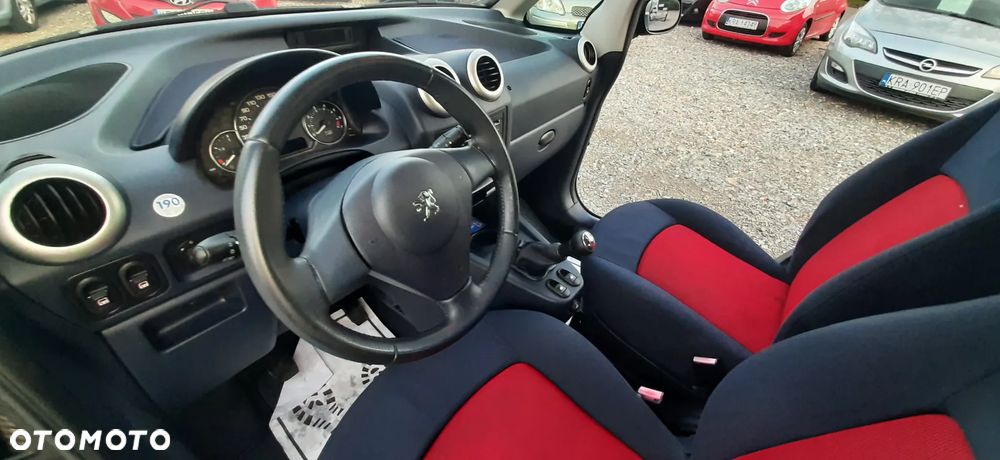 Peugeot 1007 - 31