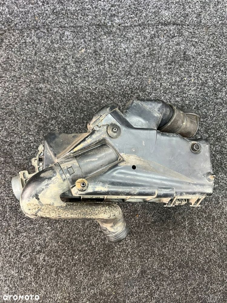 przepływomierz obudowa filtra powietrza vw jetta 1.3b - 10