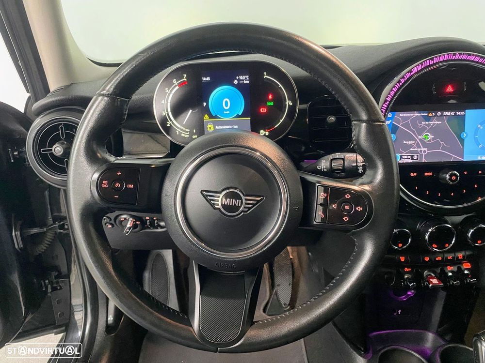 MINI 5 Portas Cooper Auto - 19