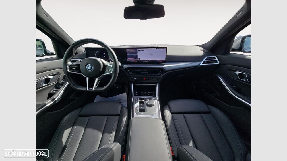 BMW 330 e Pack Desportivo M Auto - 11