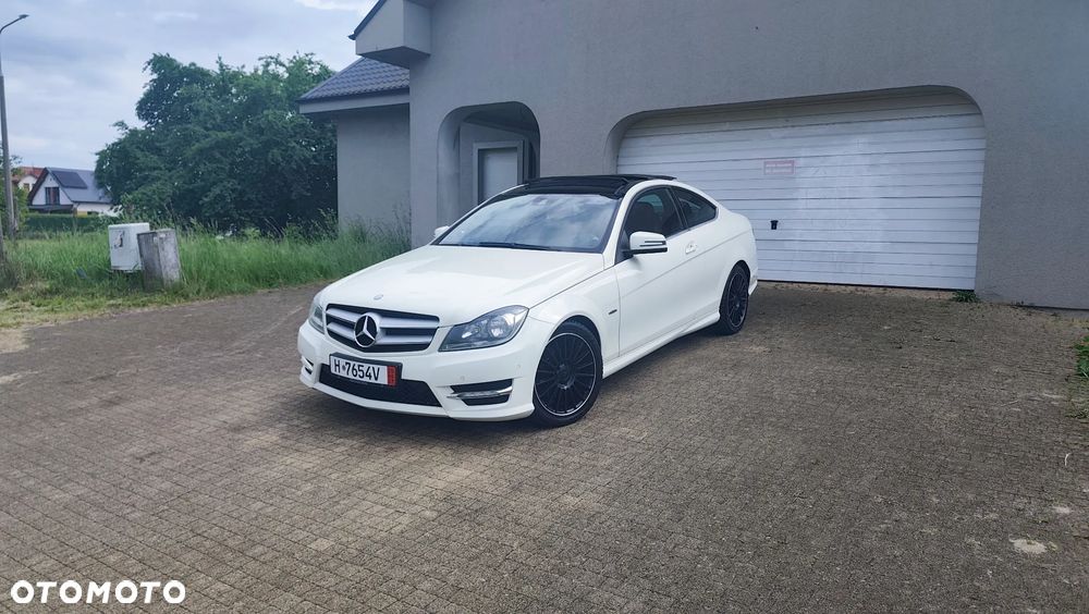 Mercedes-Benz Klasa C 250 Sport 7G-TRONIC - 32