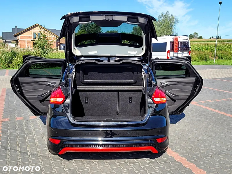 Ford Focus 1.0 EcoBoost ST-Line Style - 18