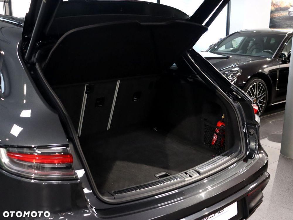 Porsche Macan T - 35