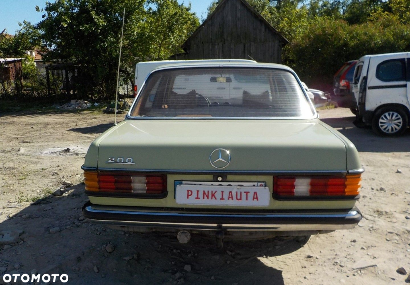 Mercedes-Benz W123 - 16
