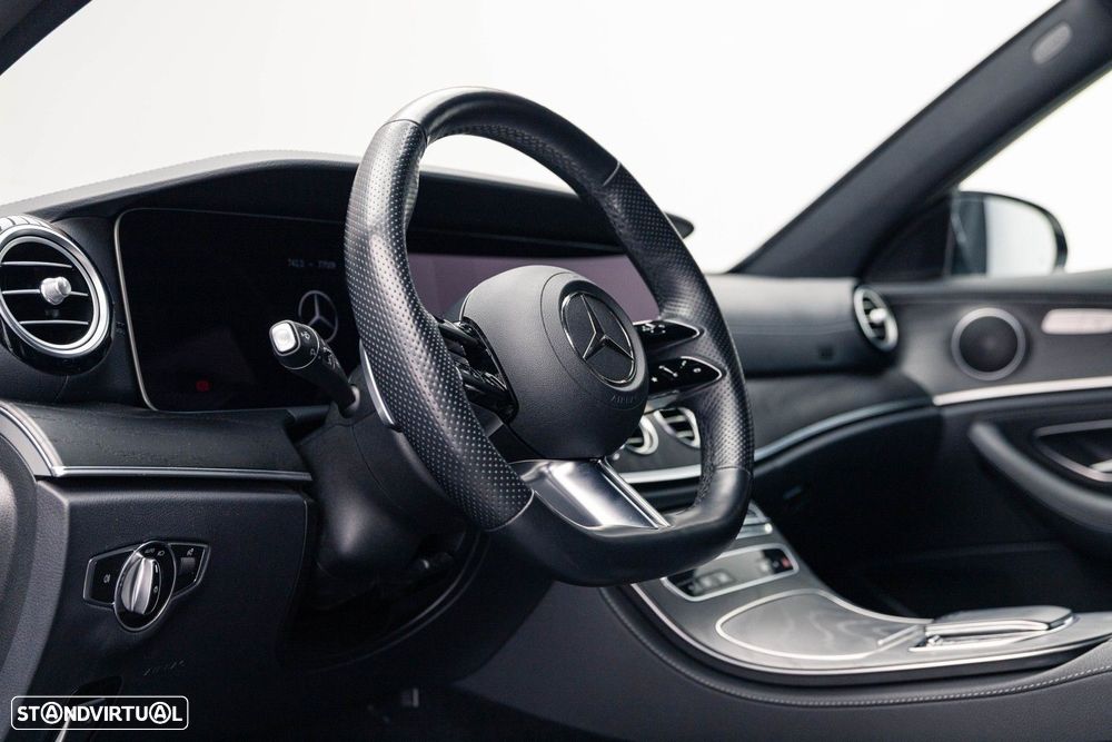 Mercedes-Benz E 300 de 9G-TRONIC AMG Line - 22