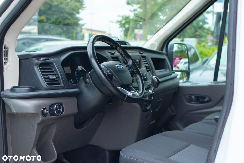 Ford Transit - 13