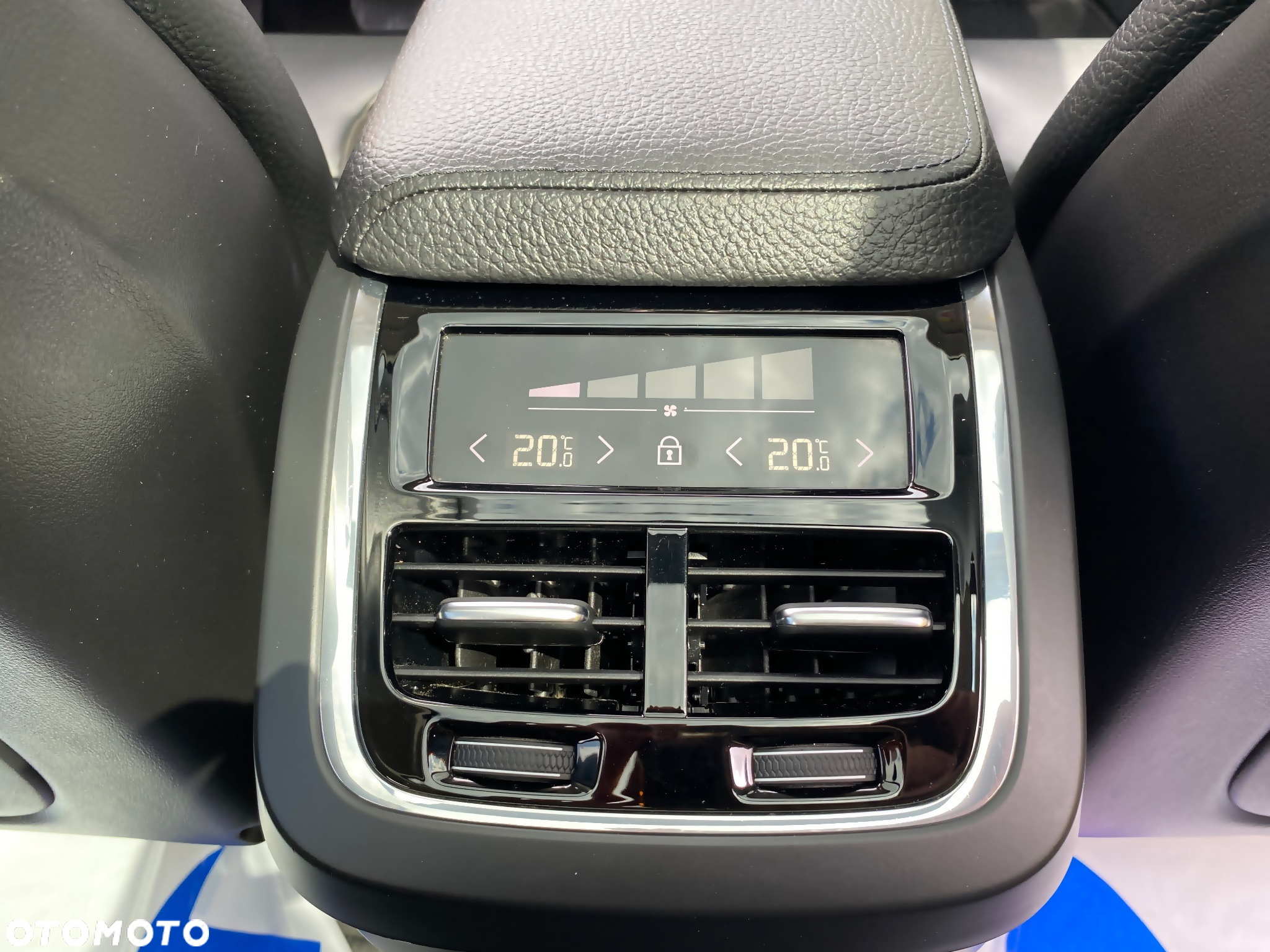Volvo XC 60 B4 B Geartronic Inscription - 19
