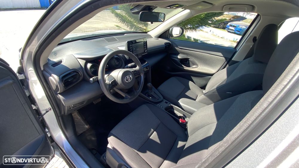 Toyota Yaris Cross 1.5 HDF Comfort - 19