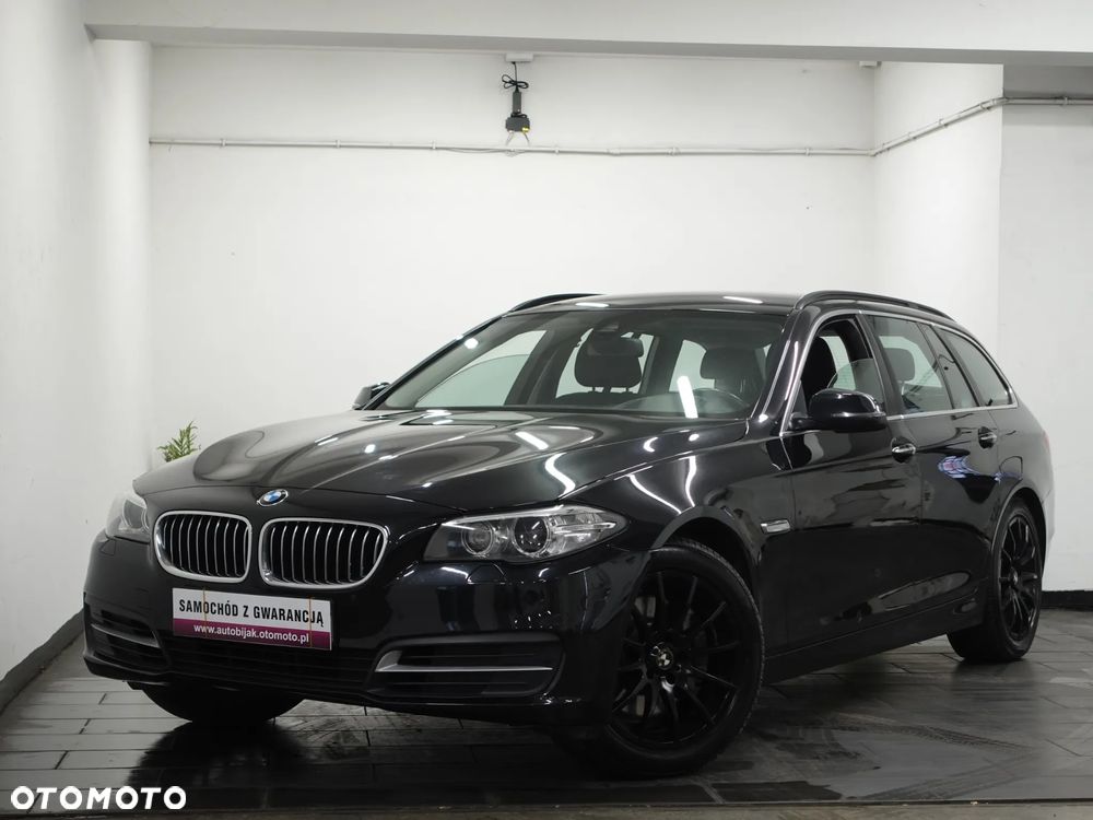 BMW Seria 5 525d xDrive Sport-Aut Modern Line - 12