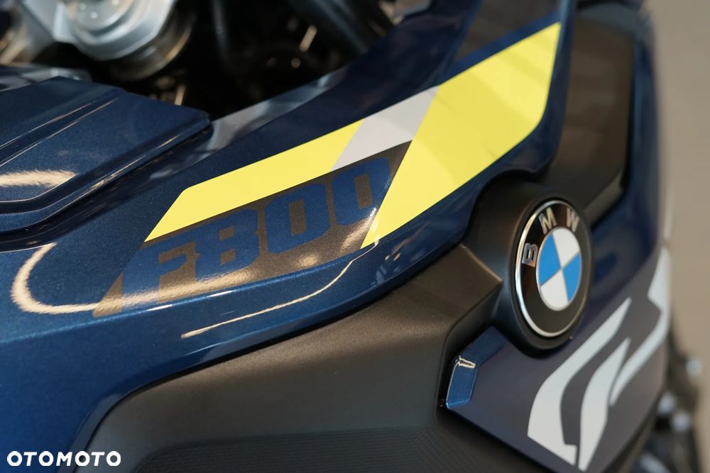 BMW F - 13