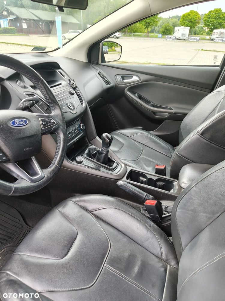 Ford Focus - 13