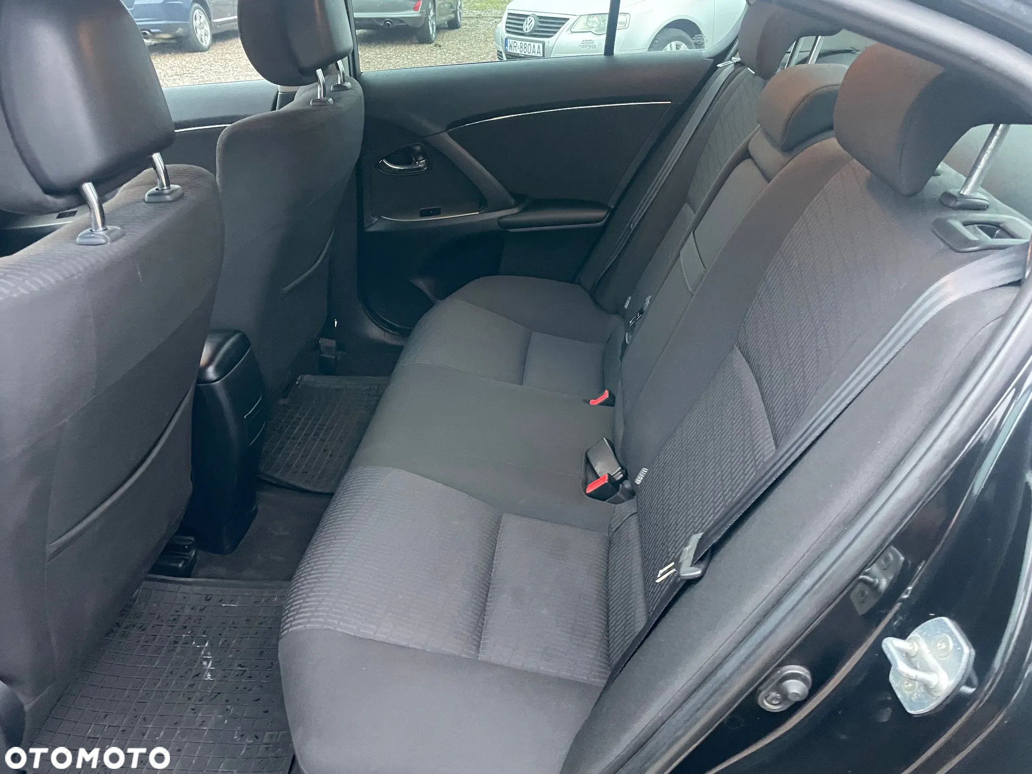 Toyota Avensis 1.8 Comfort - 9