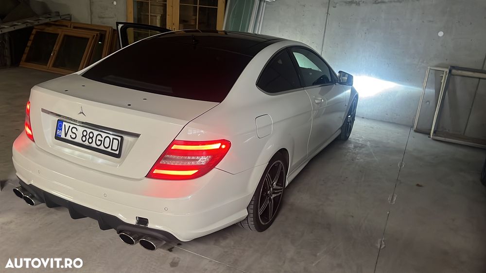 Mercedes-Benz C - 2