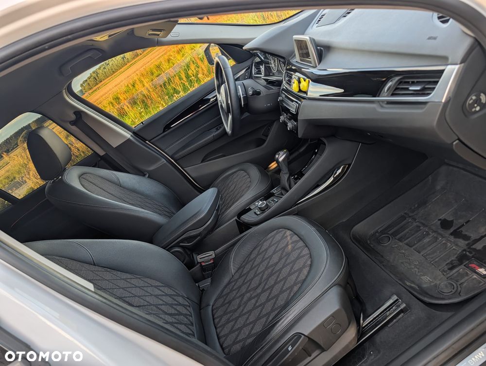 BMW X1 xDrive20i - 24