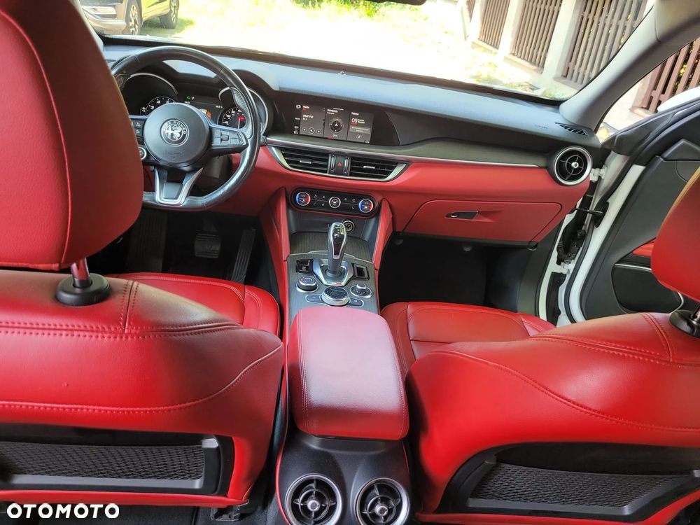 Alfa Romeo Stelvio 2.0 Turbo TI Q4 - 29