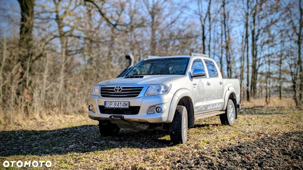 Toyota Hilux 2.5 D-4D SR - 1