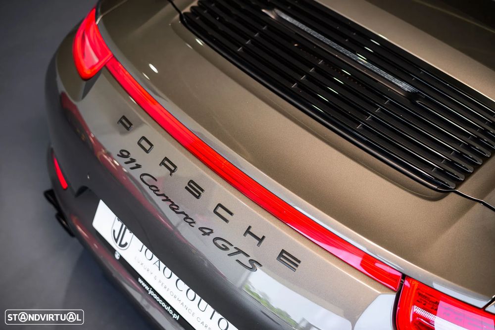 Porsche 911 (991) Carrera 4 GTS PDK - 12