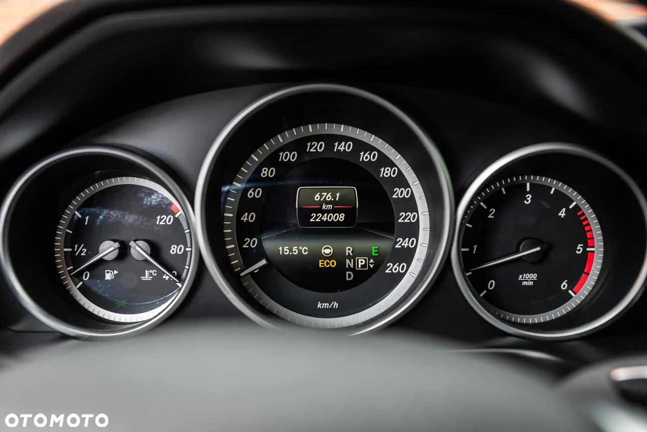 Mercedes-Benz Klasa E 350 BlueTEC 4-Matic Classic - 20
