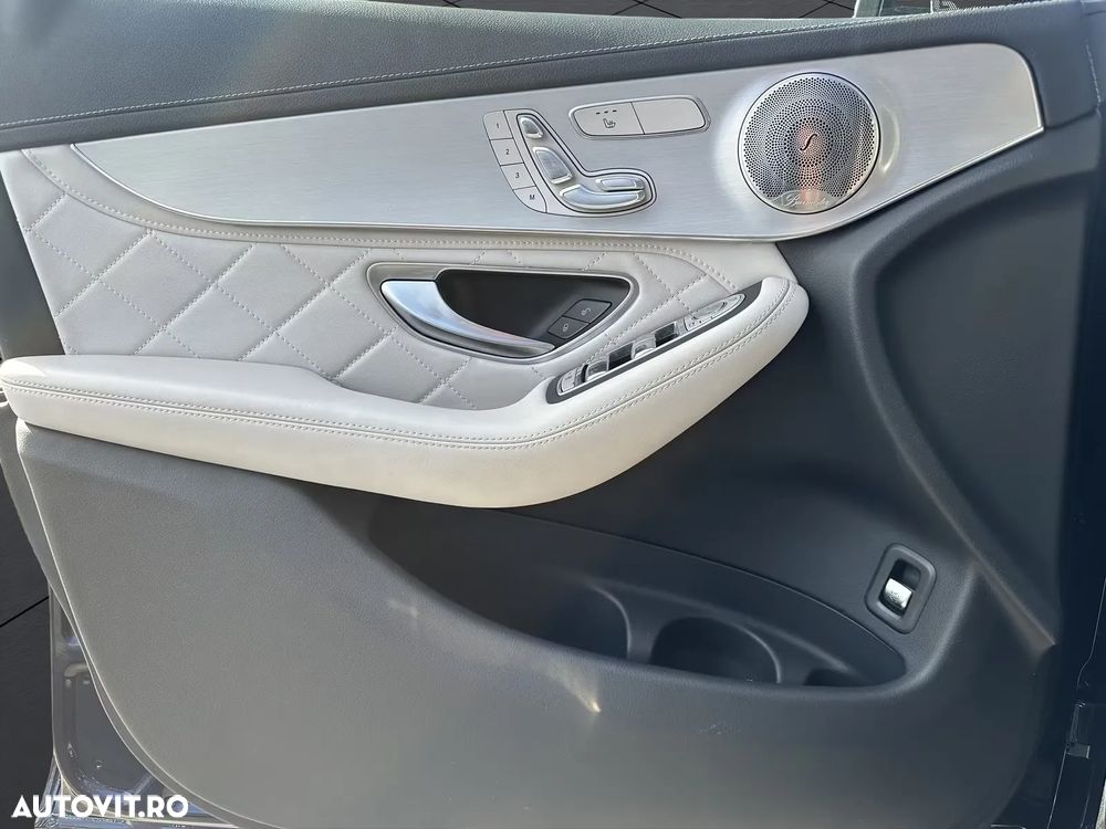 Mercedes-Benz GLC 300 de 4Matic 9G-TRONIC AMG Line - 11