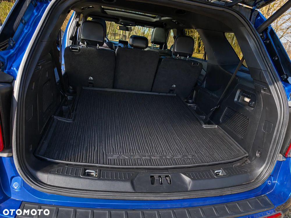 Ford Explorer 3.0 EcoBoost PHEV 4WD ST-Line - 12